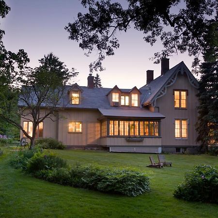 Gothic Eves Inn And Spa Bed And Breakfast Trumansburg Exterior foto