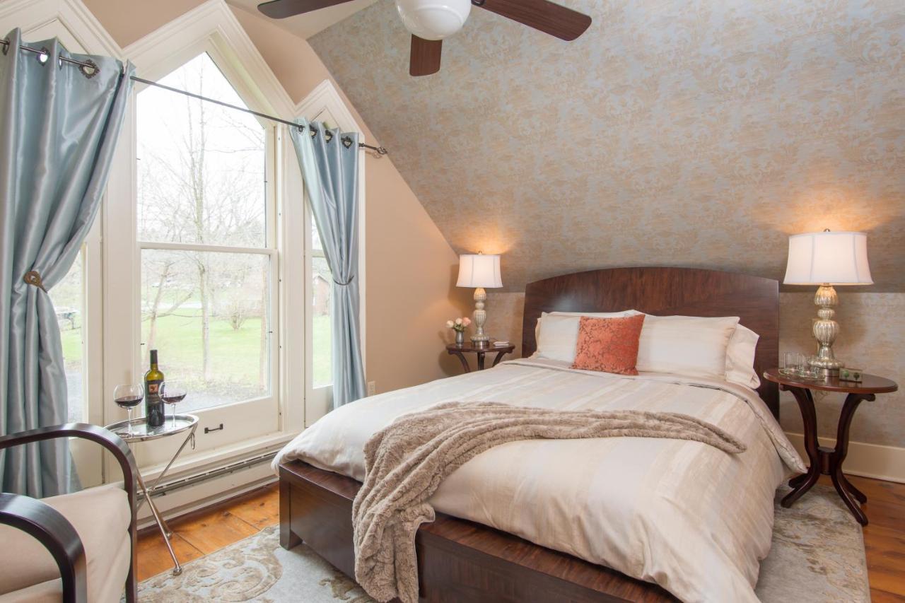 Gothic Eves Inn And Spa Bed And Breakfast Trumansburg Exterior foto